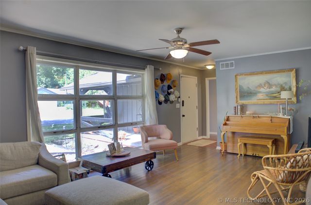 6766 E 26th Place, Tulsa, OK 74129