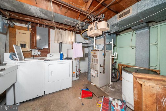 706 WOODSIDE AVE, Wilmington, DE 19809