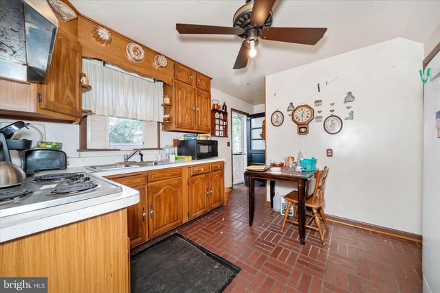 706 WOODSIDE AVE, Wilmington, DE 19809