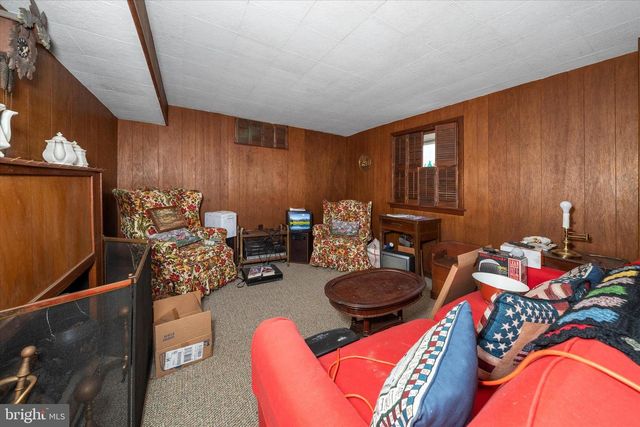 706 WOODSIDE AVE, Wilmington, DE 19809