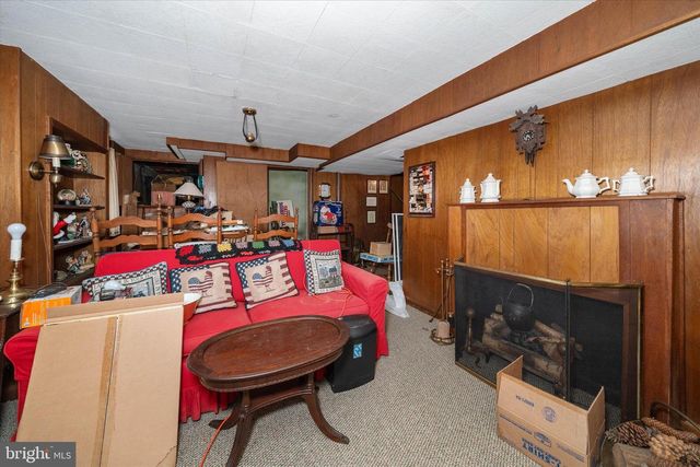 706 WOODSIDE AVE, Wilmington, DE 19809