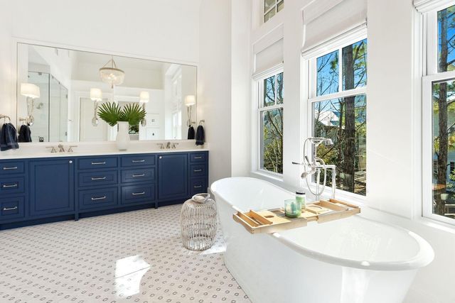 50 E Yacht Pond Lane, Watersound, FL 32461