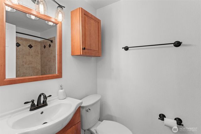 1703 Oxbow Street NE, Olympia, WA 98516
