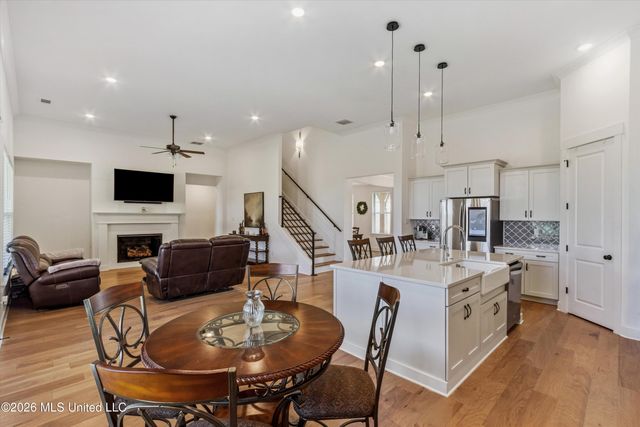 13738 River Grove Lane, Olive Branch, MS 38654