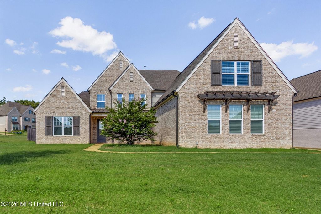 13738 River Grove Lane, Olive Branch, MS 38654
