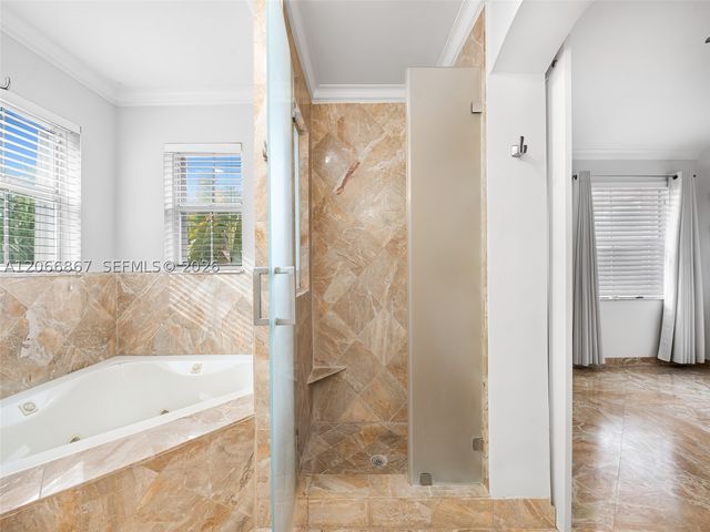 1515 Seagrape Way, Hollywood, FL 33019