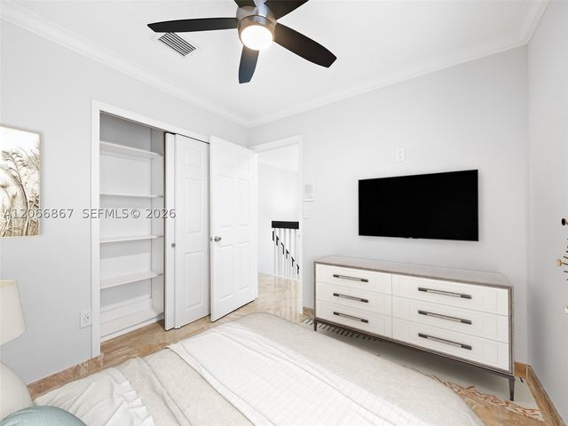 1515 Seagrape Way, Hollywood, FL 33019
