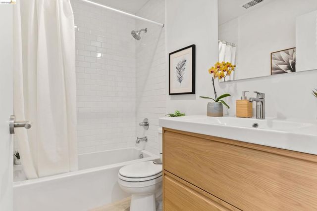 4035 Park Blvd, Oakland, CA 94602