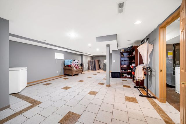 14115 S Wabash Avenue, Riverdale, IL 60827