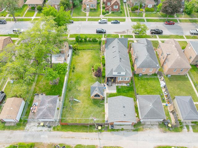 14115 S Wabash Avenue, Riverdale, IL 60827
