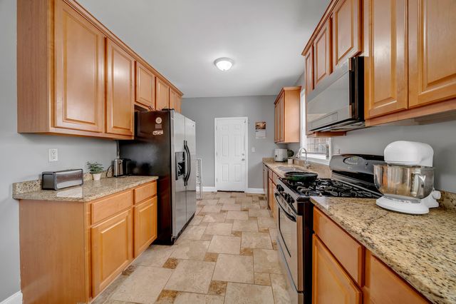 14115 S Wabash Avenue, Riverdale, IL 60827