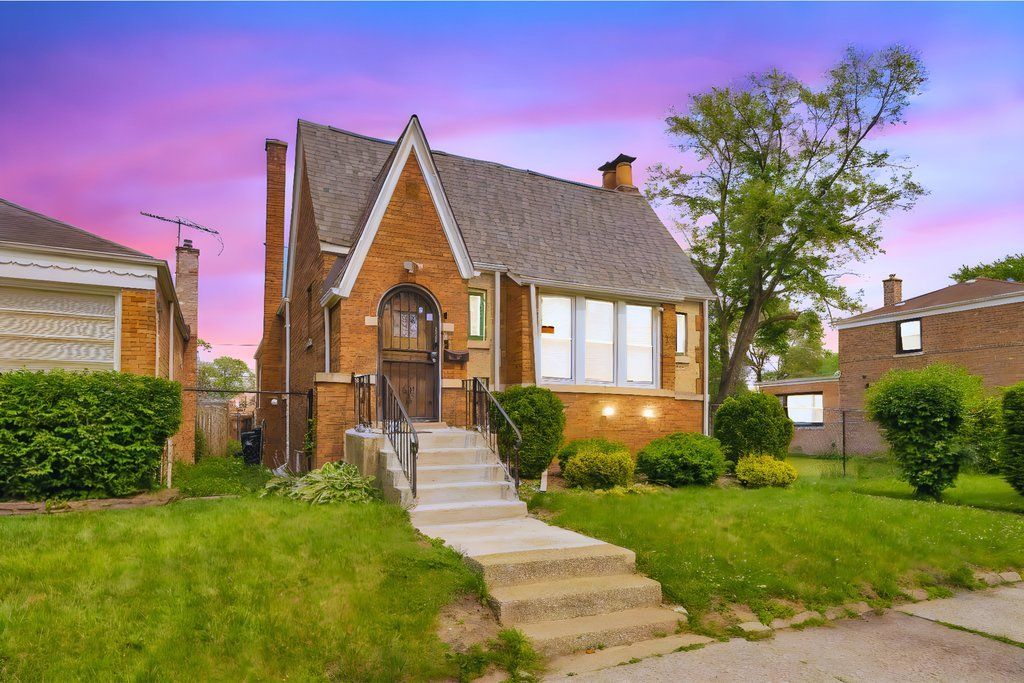 14115 S Wabash Avenue, Riverdale, IL 60827