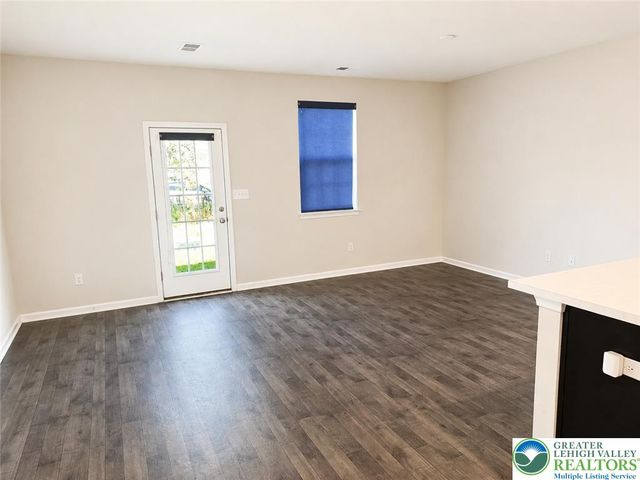 1143 Lova Lane, Allentown City, PA 18103