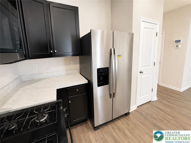1143 Lova Lane, Allentown City, PA 18103