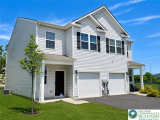 1143 Lova Lane, Allentown City, PA 18103