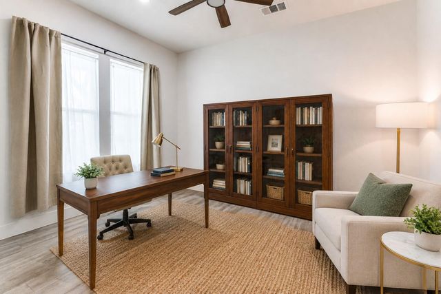 410 Woodland Oaks TRL, Buda, TX 78610