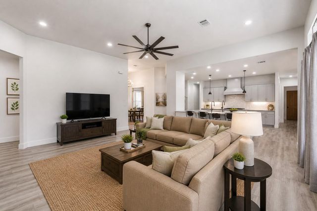410 Woodland Oaks TRL, Buda, TX 78610