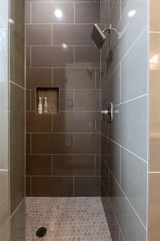 410 Woodland Oaks TRL, Buda, TX 78610