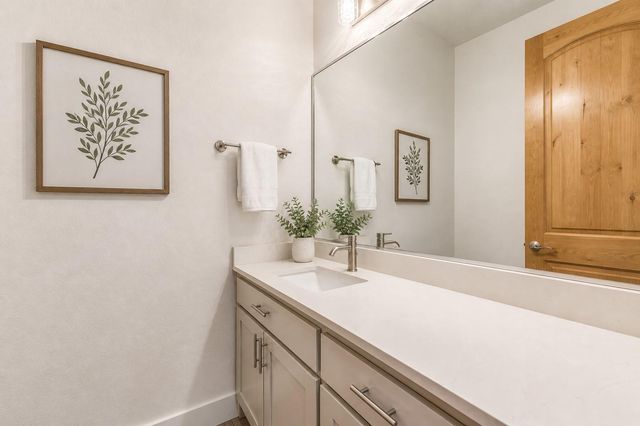 410 Woodland Oaks TRL, Buda, TX 78610