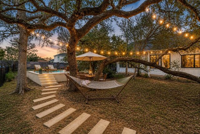 410 Woodland Oaks TRL, Buda, TX 78610