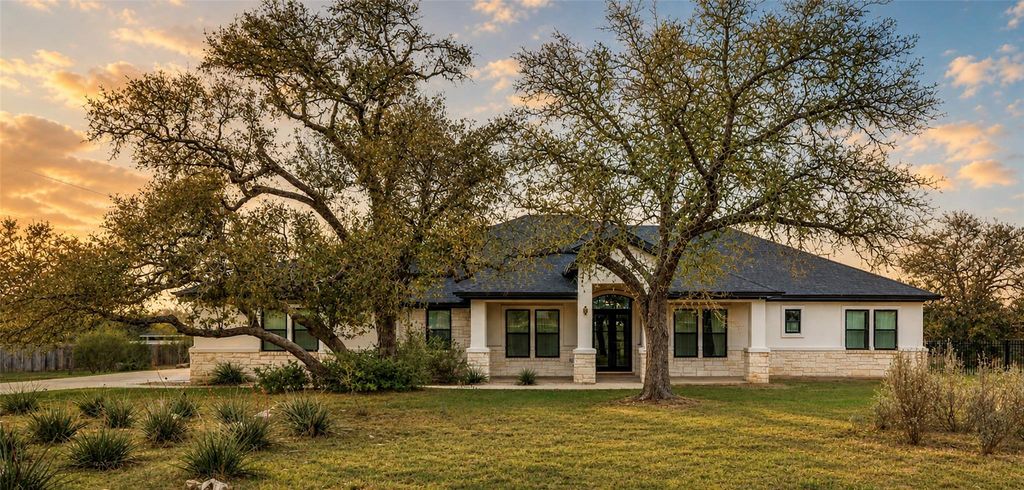 410 Woodland Oaks TRL, Buda, TX 78610
