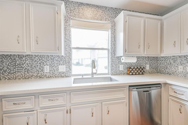 2603 Woodridge Cove Drive, Houston, TX 77087