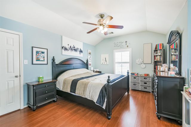 2603 Woodridge Cove Drive, Houston, TX 77087