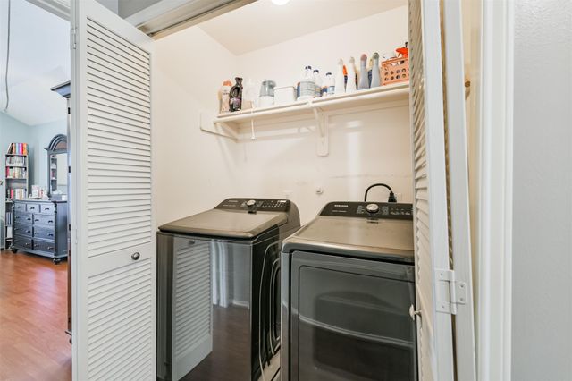 2603 Woodridge Cove Drive, Houston, TX 77087