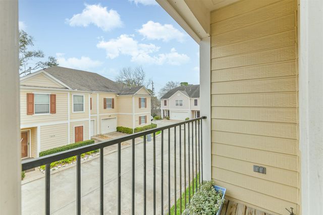 2603 Woodridge Cove Drive, Houston, TX 77087