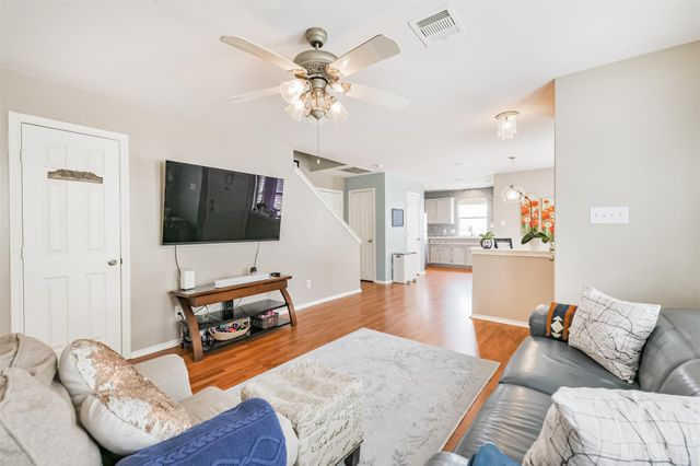 2603 Woodridge Cove Drive, Houston, TX 77087