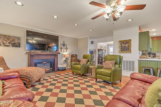 70 Par Lane, Greeneville, TN 37743