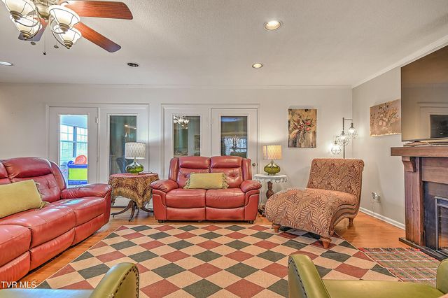 70 Par Lane, Greeneville, TN 37743