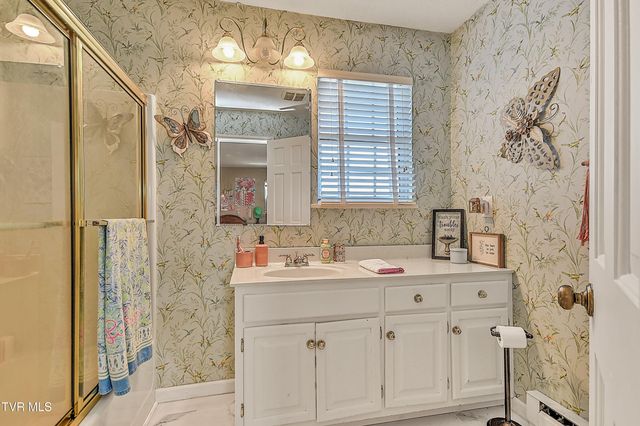 70 Par Lane, Greeneville, TN 37743