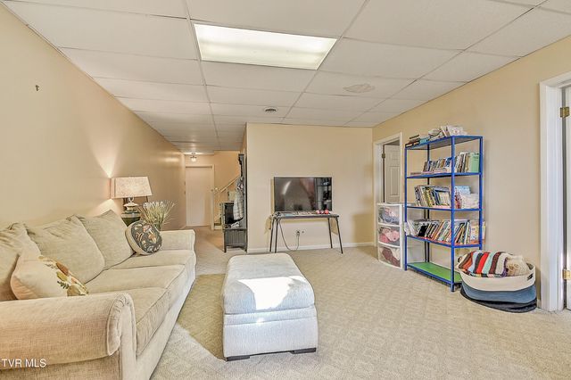 70 Par Lane, Greeneville, TN 37743