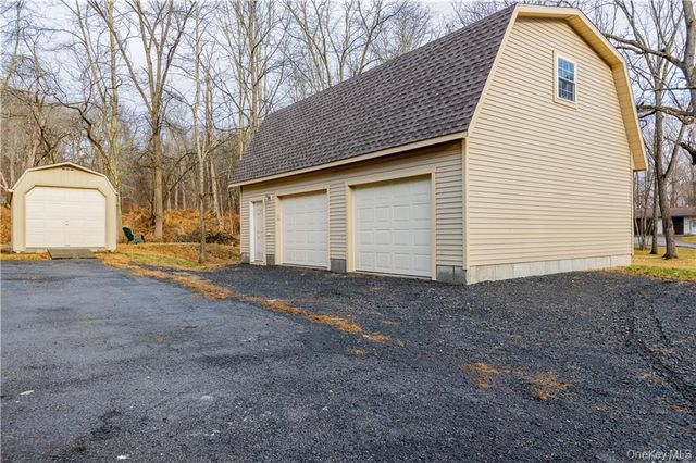 208 Glenmere Road, Chester, NY 10918