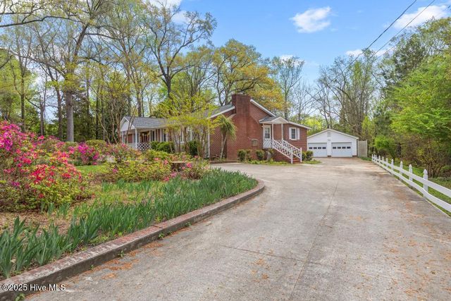 1002 Decatur Road, Jacksonville, NC 28540