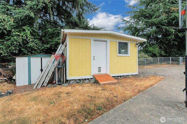 9628 108th Avenue Ct SW, Lakewood, WA 98498