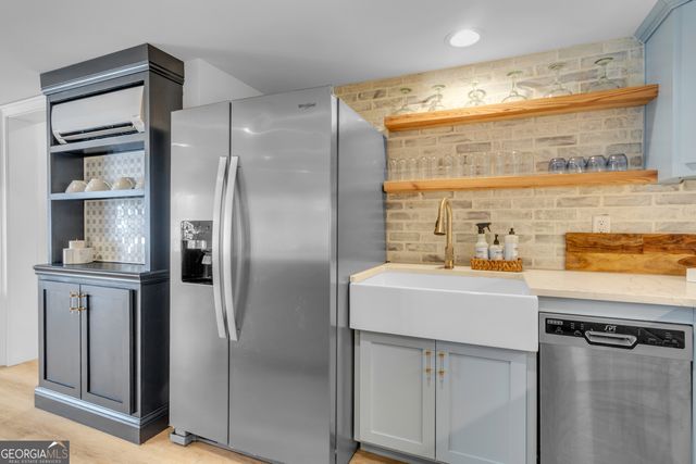 120 Lake Park Drive, Sharpsburg, GA 30277