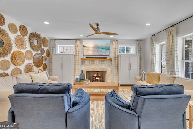 120 Lake Park Drive, Sharpsburg, GA 30277