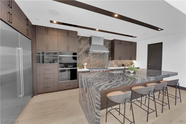 16 Canyon Shores Place, Henderson, NV 89011