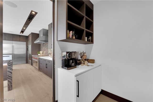 16 Canyon Shores Place, Henderson, NV 89011