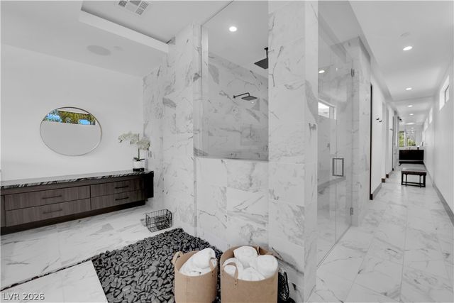 16 Canyon Shores Place, Henderson, NV 89011