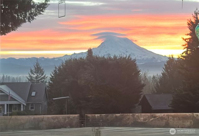 28719 76th Avenue E, Graham, WA 98338