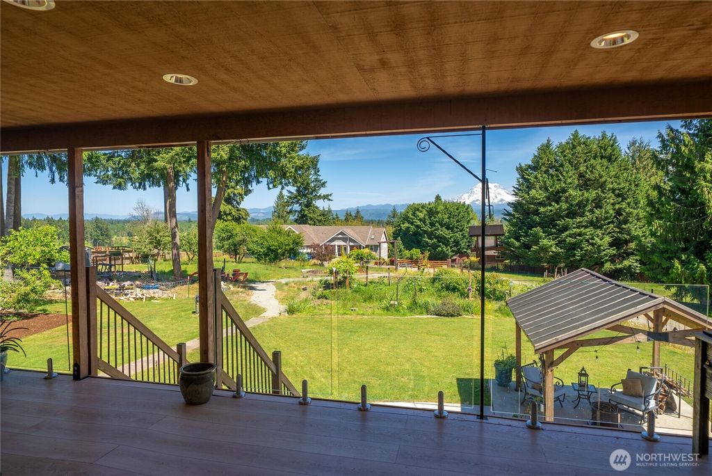 28719 76th Avenue E, Graham, WA 98338