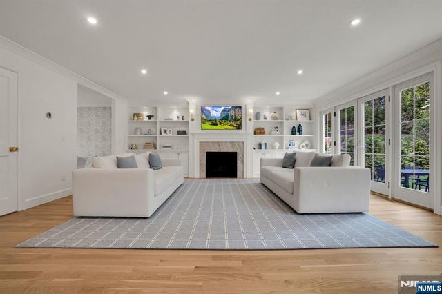 331 Wastena Terrace, Ridgewood, NJ 07450