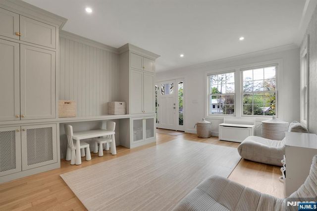 331 Wastena Terrace, Ridgewood, NJ 07450