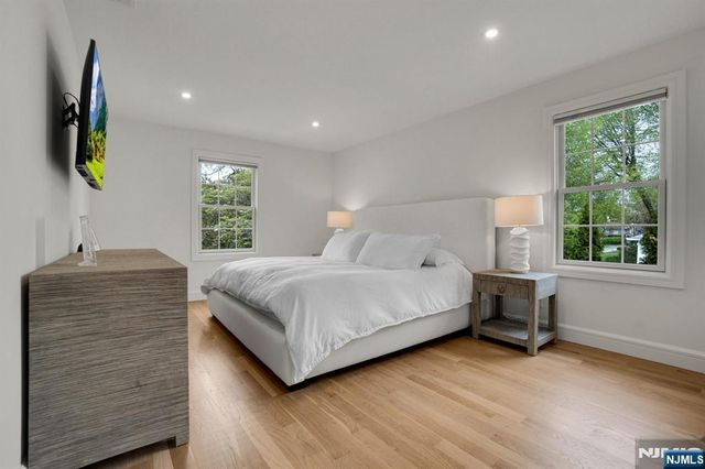 331 Wastena Terrace, Ridgewood, NJ 07450