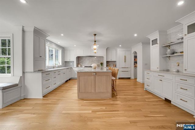 331 Wastena Terrace, Ridgewood, NJ 07450