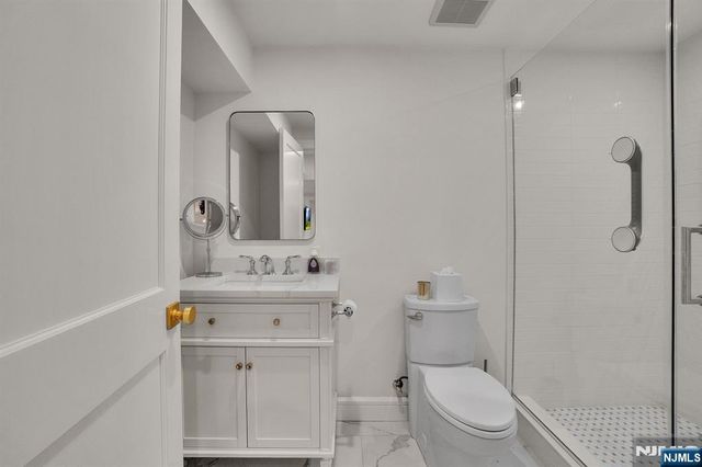 331 Wastena Terrace, Ridgewood, NJ 07450