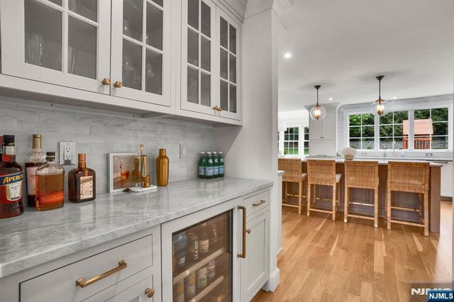 331 Wastena Terrace, Ridgewood, NJ 07450